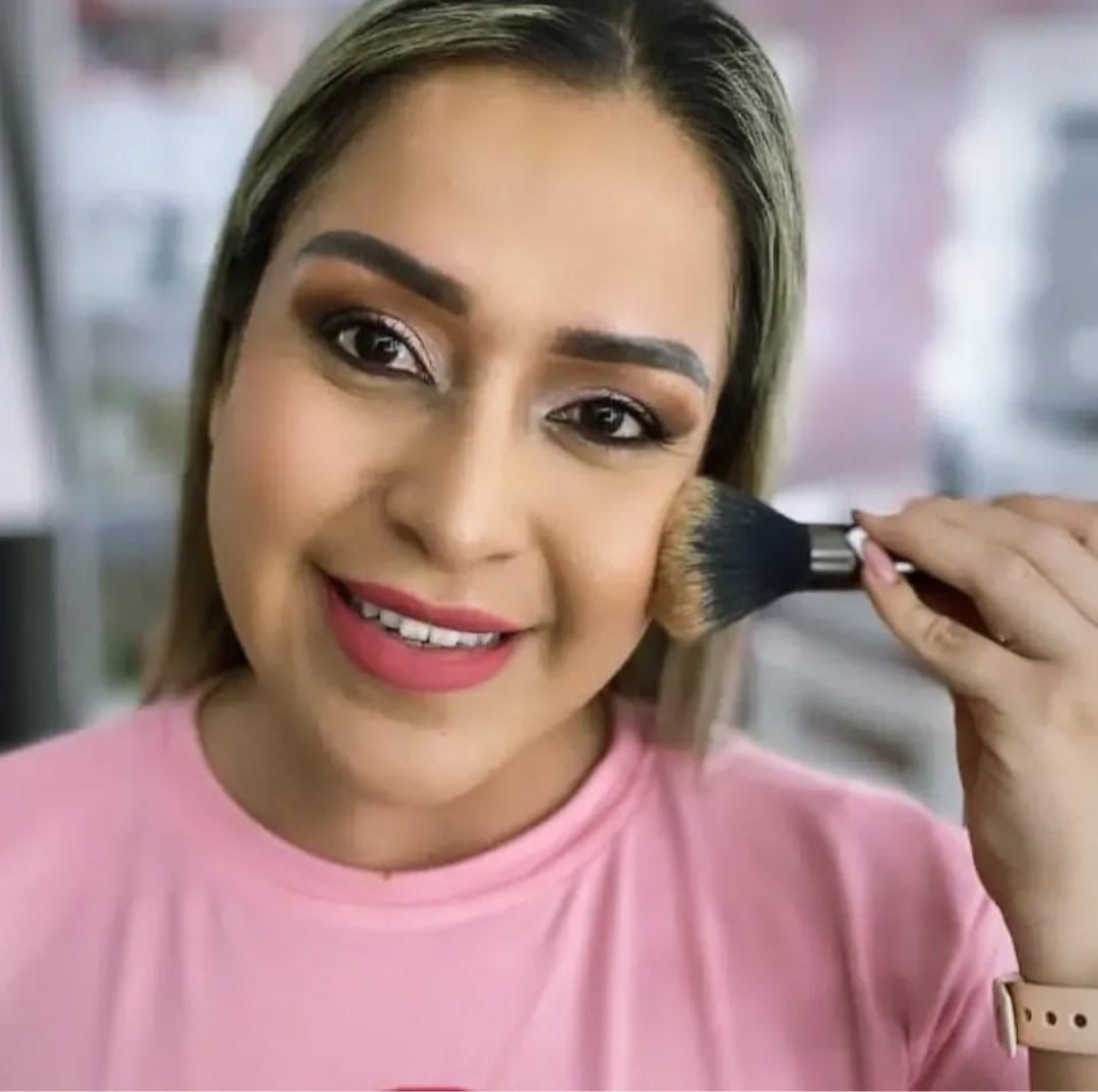 Galería SELF LOVE MAKEUP